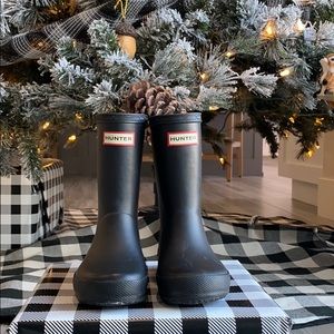 Hunter rain boots for toddler